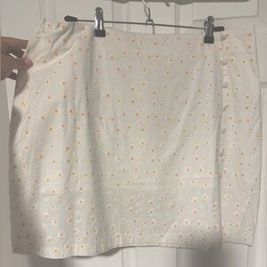 SHEIN Daisy Mini Skirt
